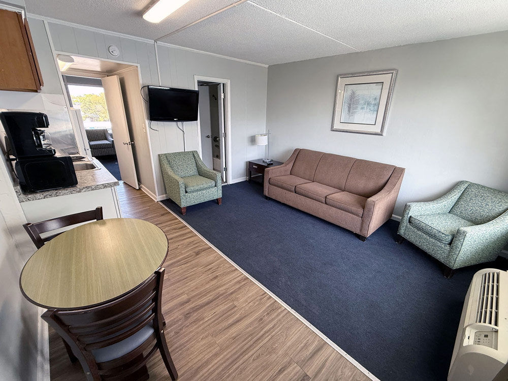 accommodation Boulevard View Efficiency with 1 Queen Bed and Sleeper Sofa