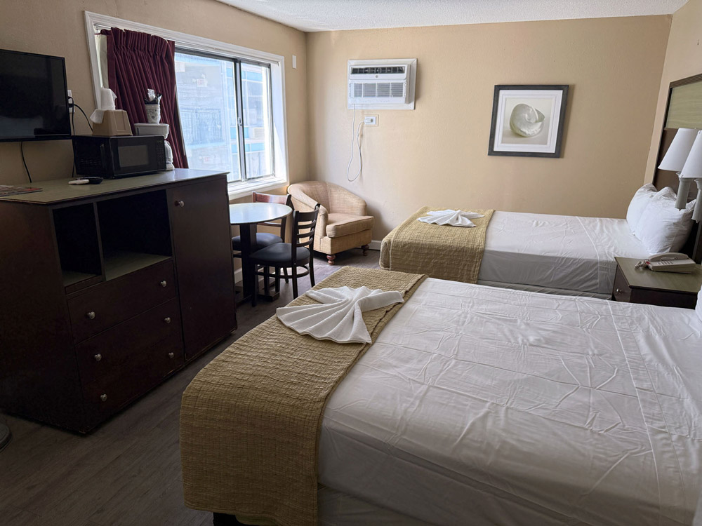accommodation Side View Room with 2 Queen Beds